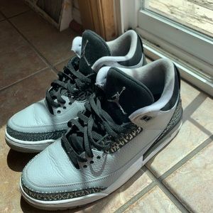 Jordan 3 Wolf Grey Men’s 10.5 Great Condition!